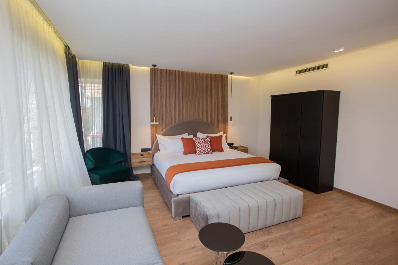 Le M Hotel Rabat Bagian luar foto