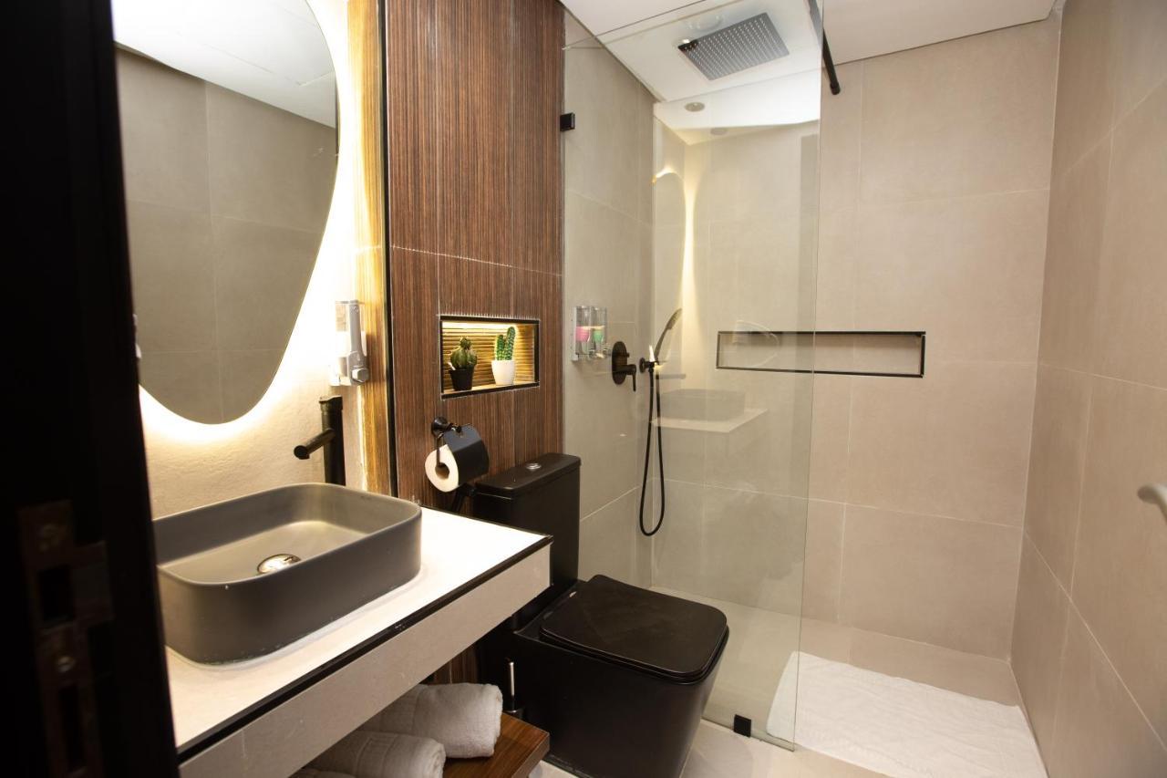 Le M Hotel Rabat Bagian luar foto