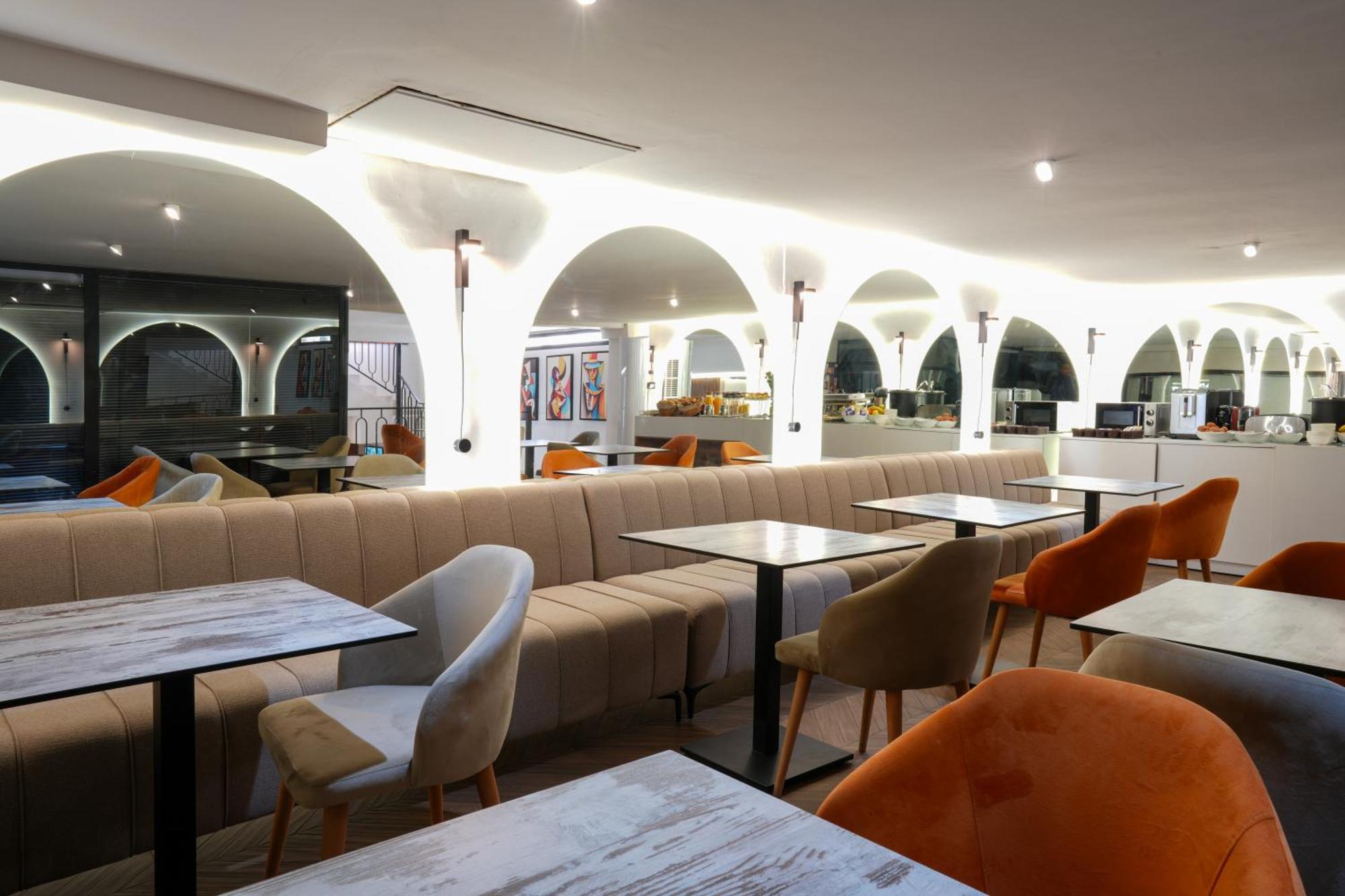 Le M Hotel Rabat Bagian luar foto